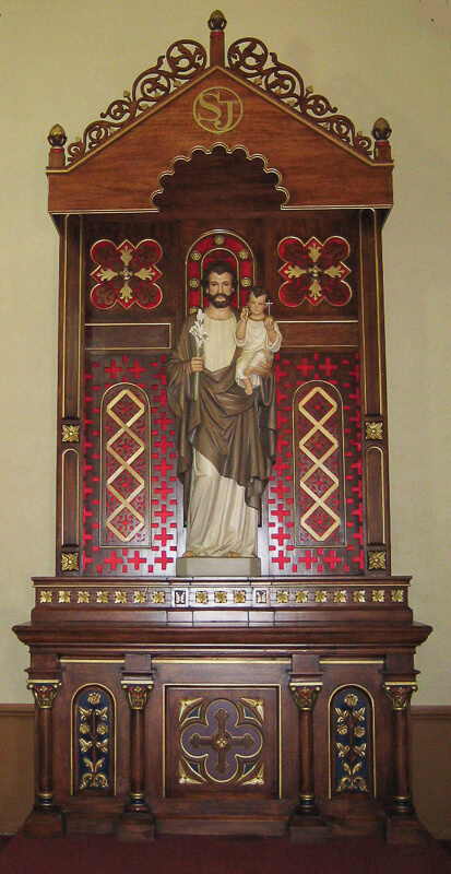Side Altar - St. Joseph Ost